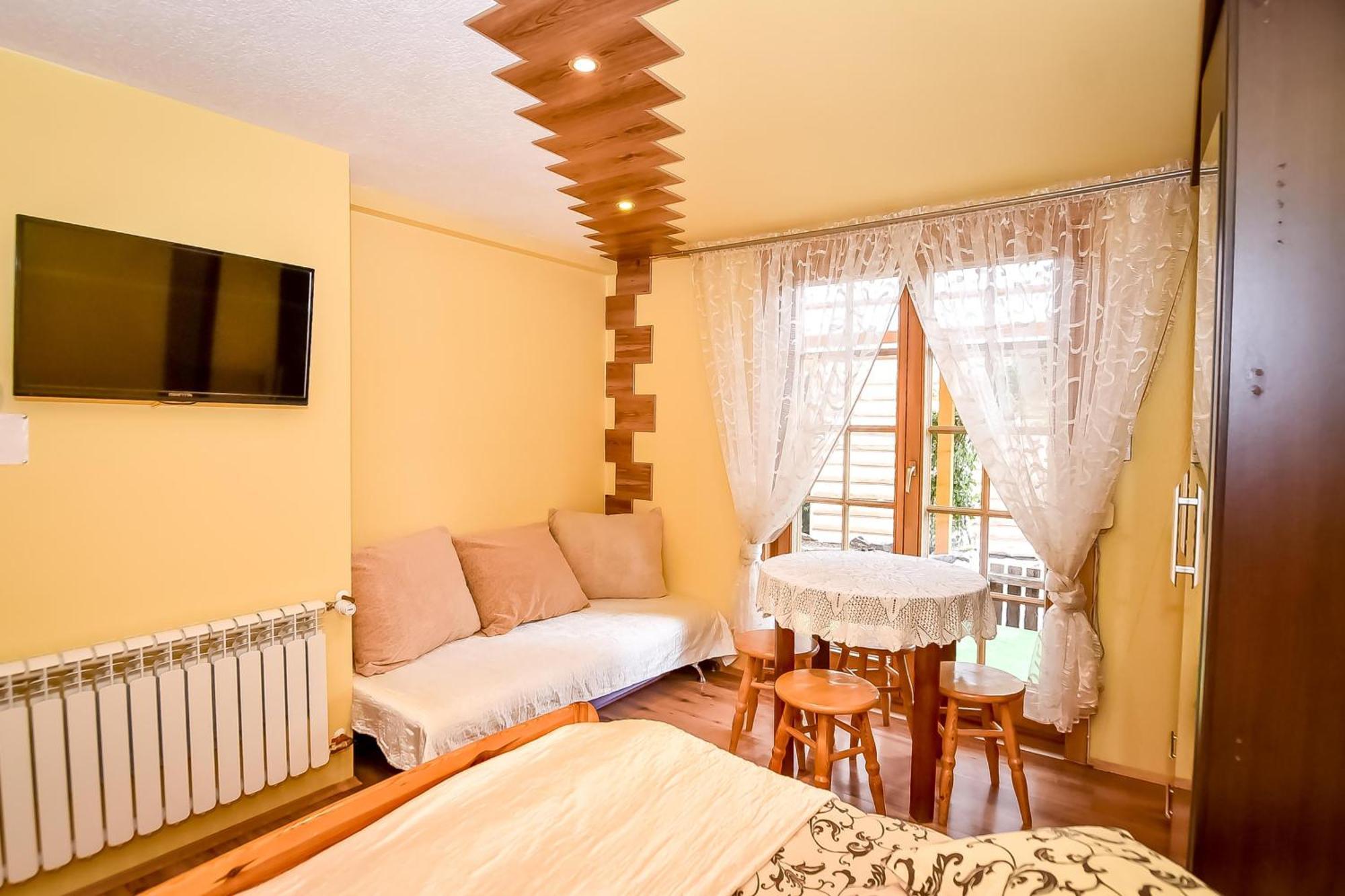 Ciukrowa Chatka Sauna & Jacuzzi Poronin Ngoại thất bức ảnh